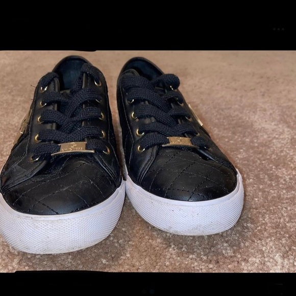 Guess Sneakers - Picture 2 of 2